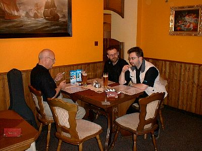 tn_U2certu020425_04_JPG.jpg