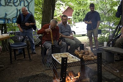 tn_IMG_4095rw_mid_jpg.jpg
