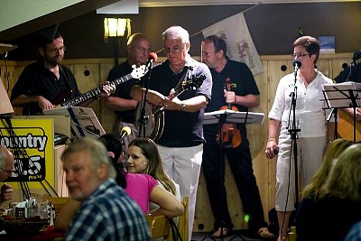 tn_IMG_6358rwo1_8x6_jpg.jpg