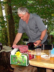 tn_08_prisel_i_kouzelnik_jpg.jpg