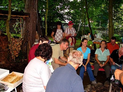 tn_11_obecenstvo_se_bavi_jpg.jpg